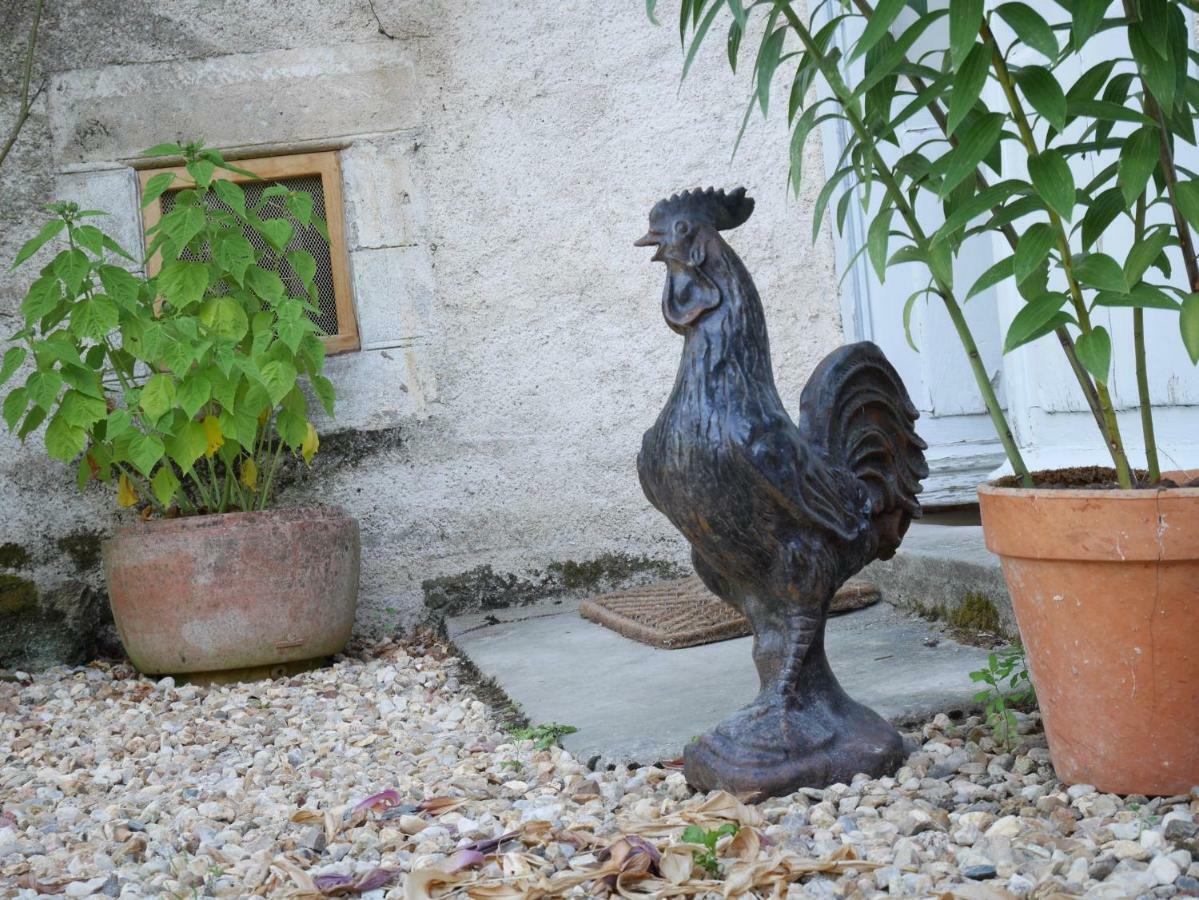 L'Arbre D'Ange Bed & Breakfast Монморийо Екстериор снимка